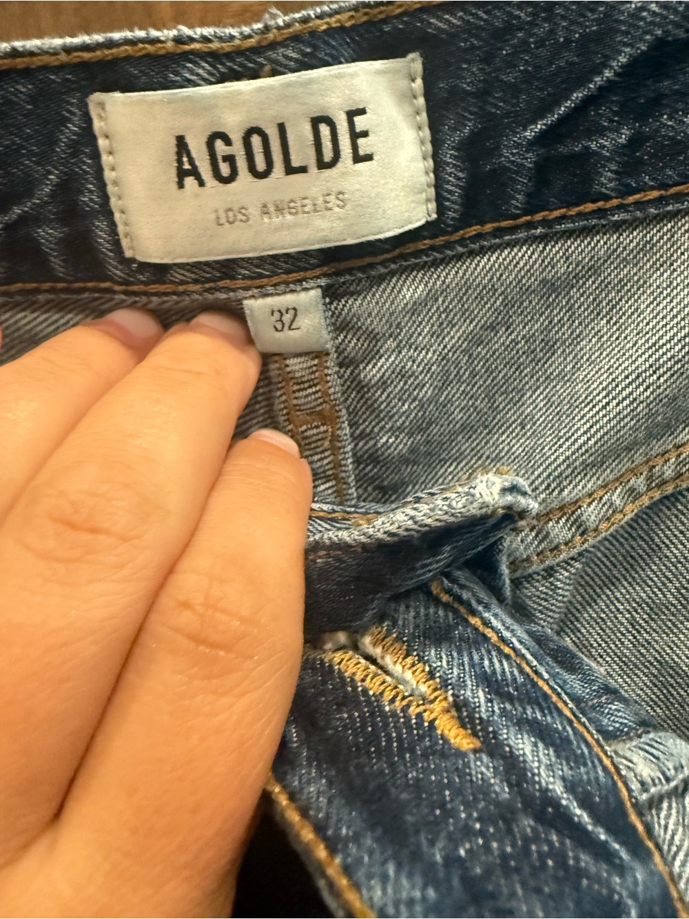 AGOLDE Riley Cropped Jeans - Picture 2 of 3